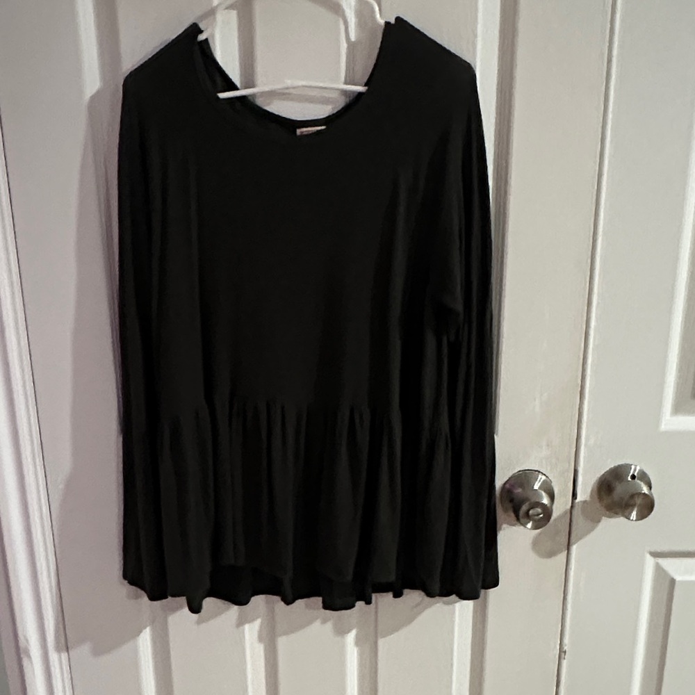 Flowy dark green Long Sleeve Top
